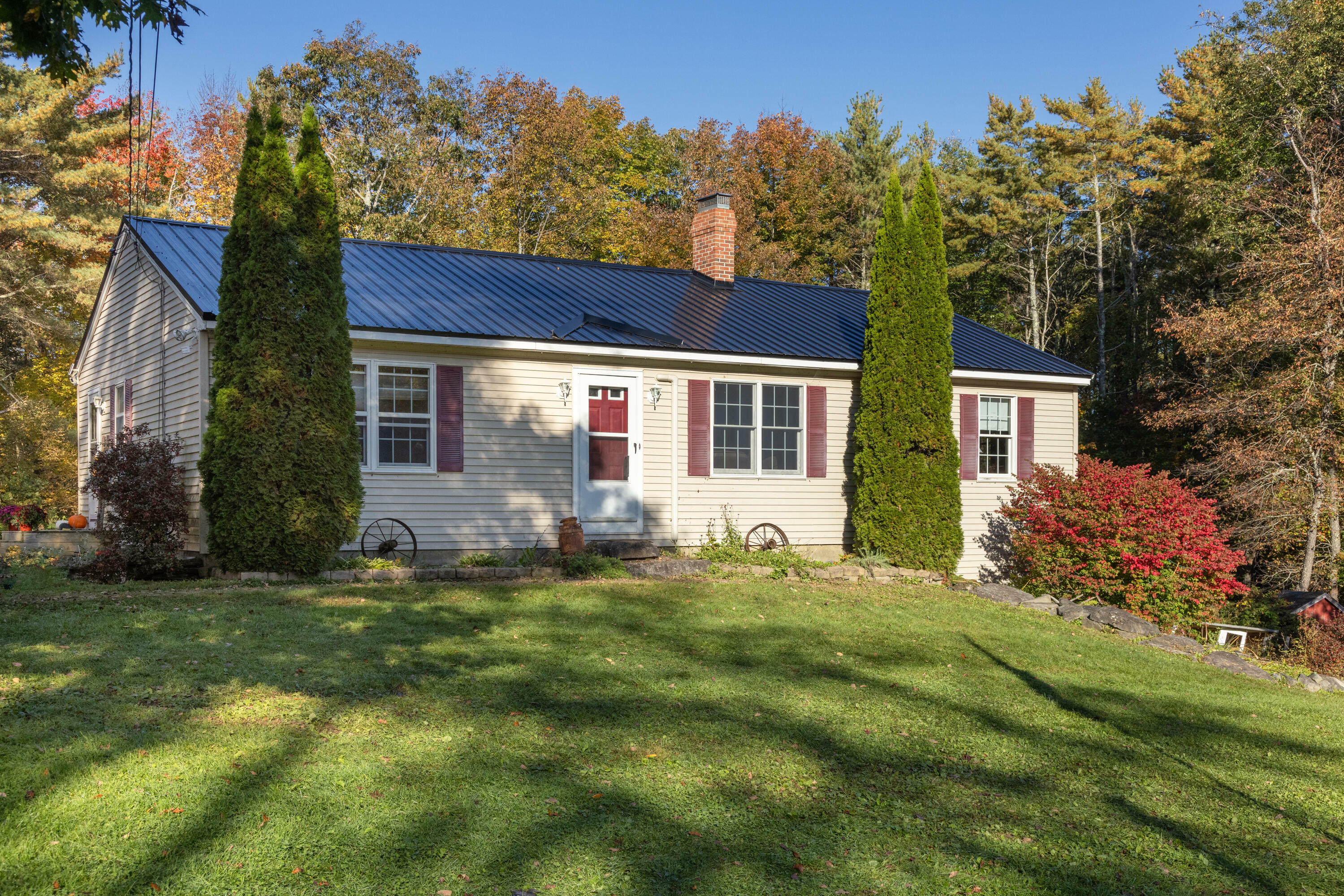 Property Photo:  39 East Pond Road  ME 04348 