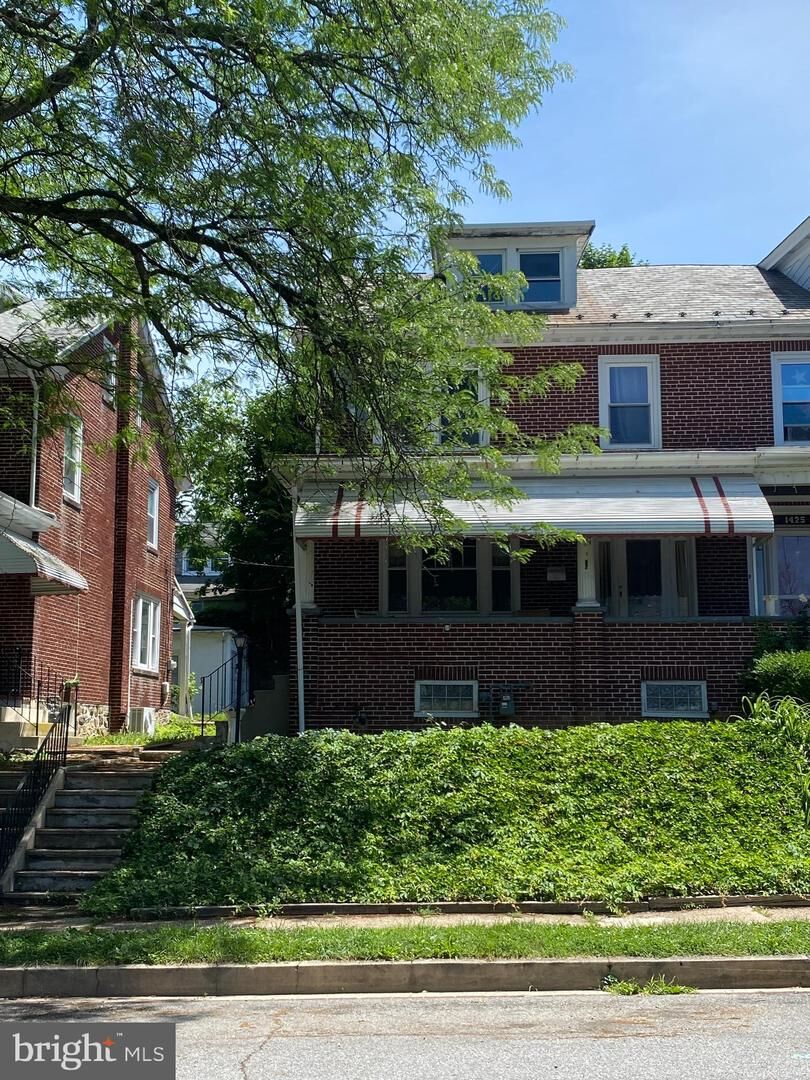 Property Photo: 1427 Linden Street PA 19604