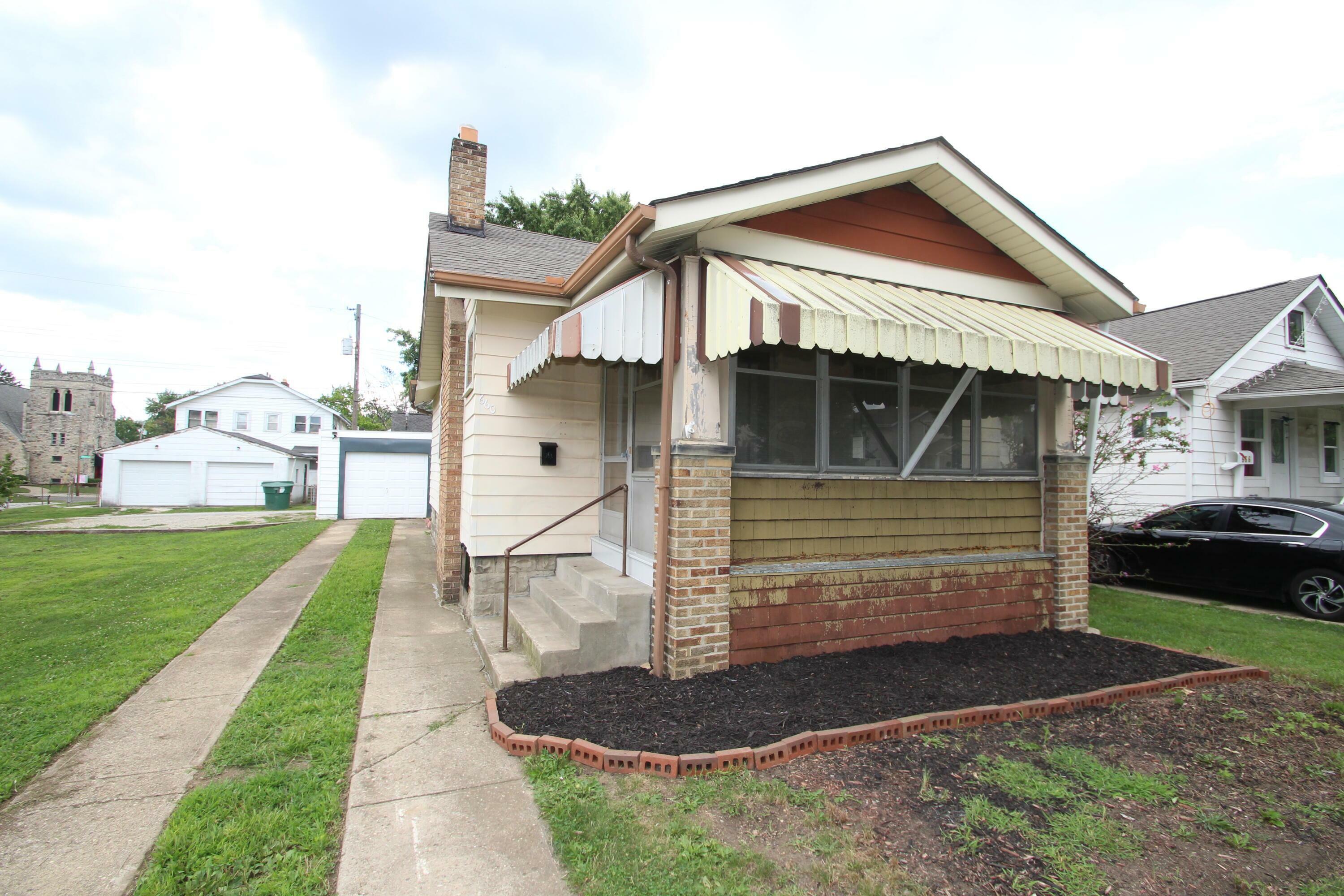 Property Photo:  660 Racine Avenue  OH 43204 