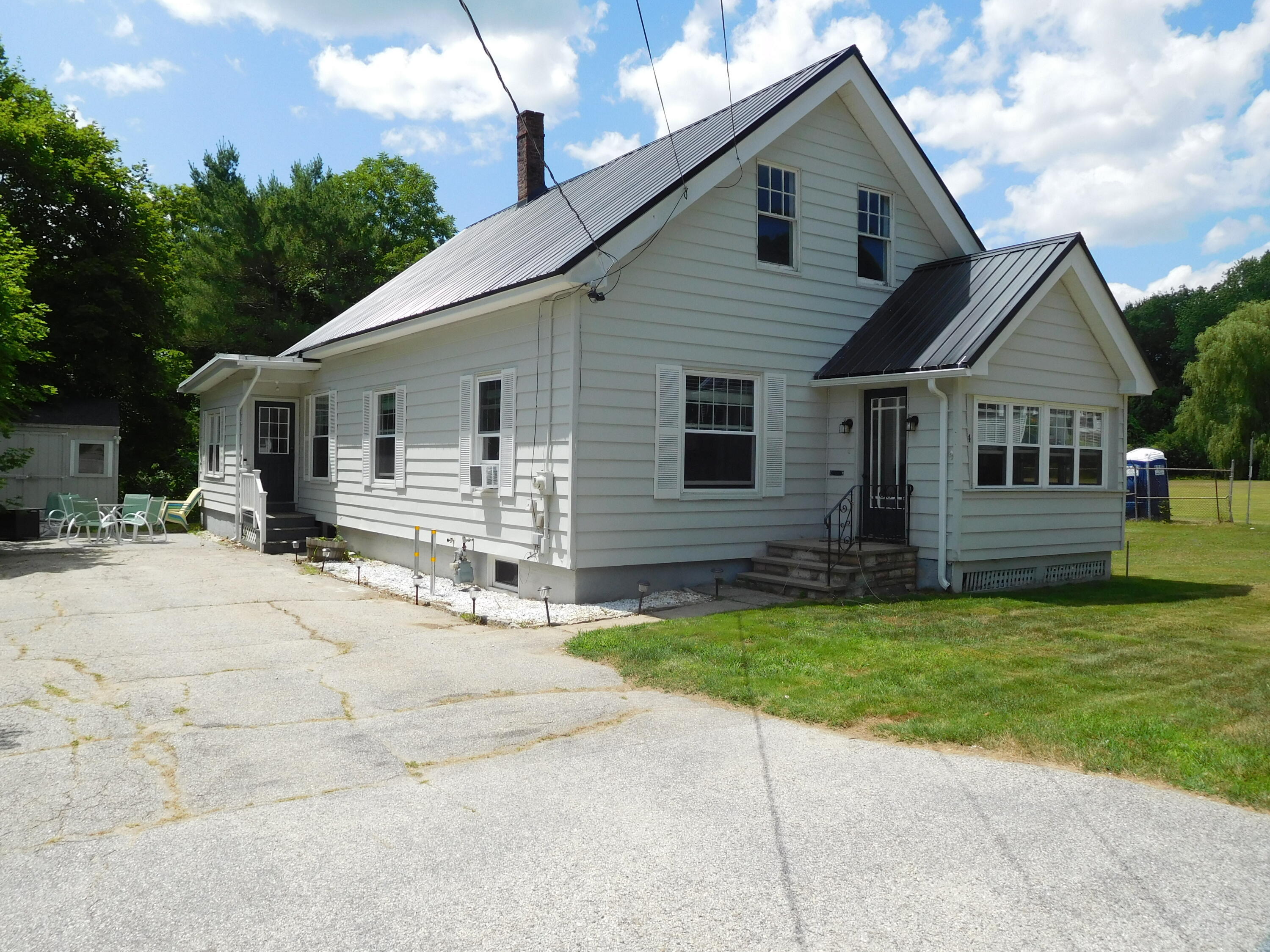 Property Photo: 14 Cleveland Avenue ME 04210