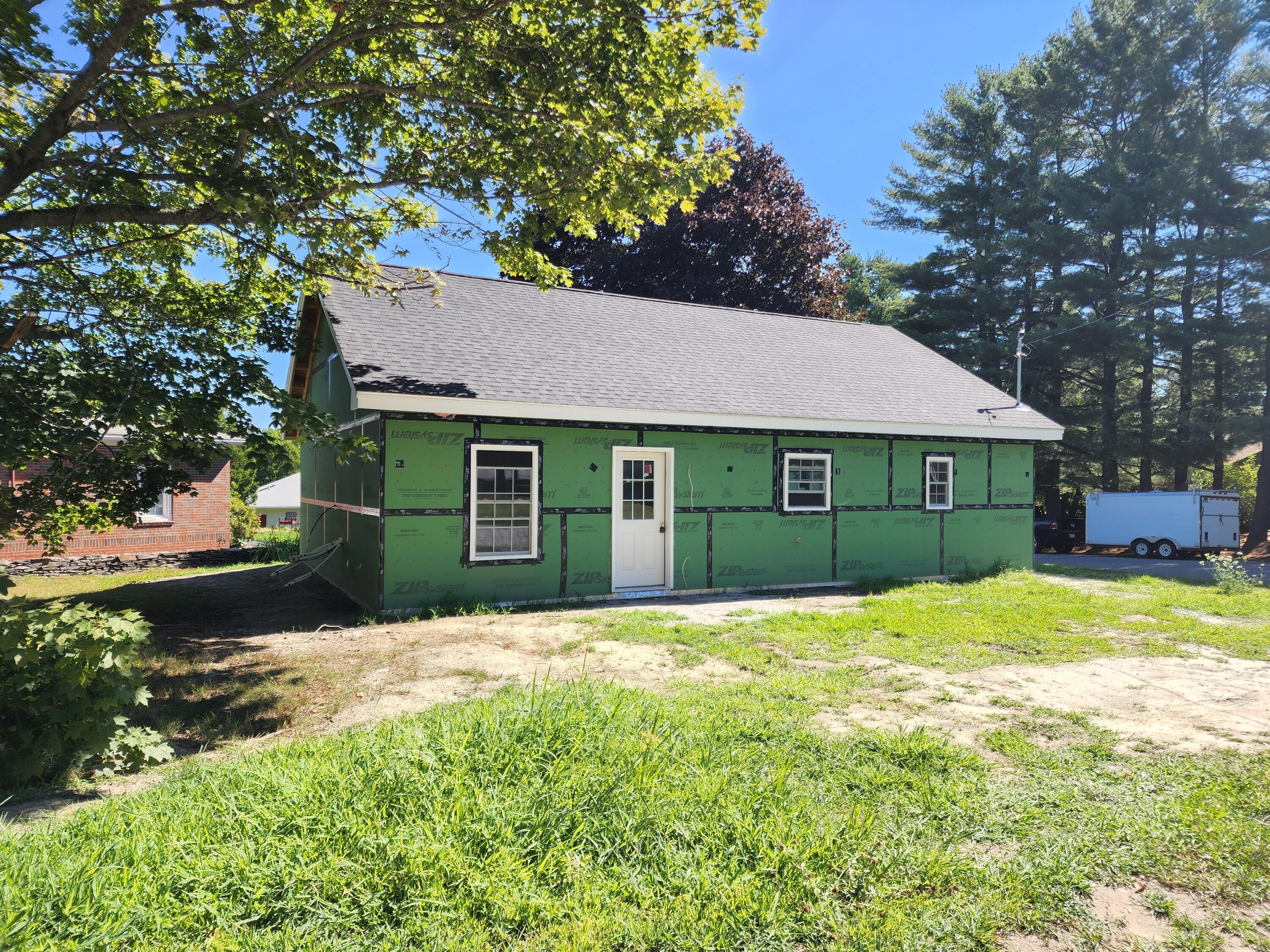Property Photo: 19 Clearwater Avenue ME 04240