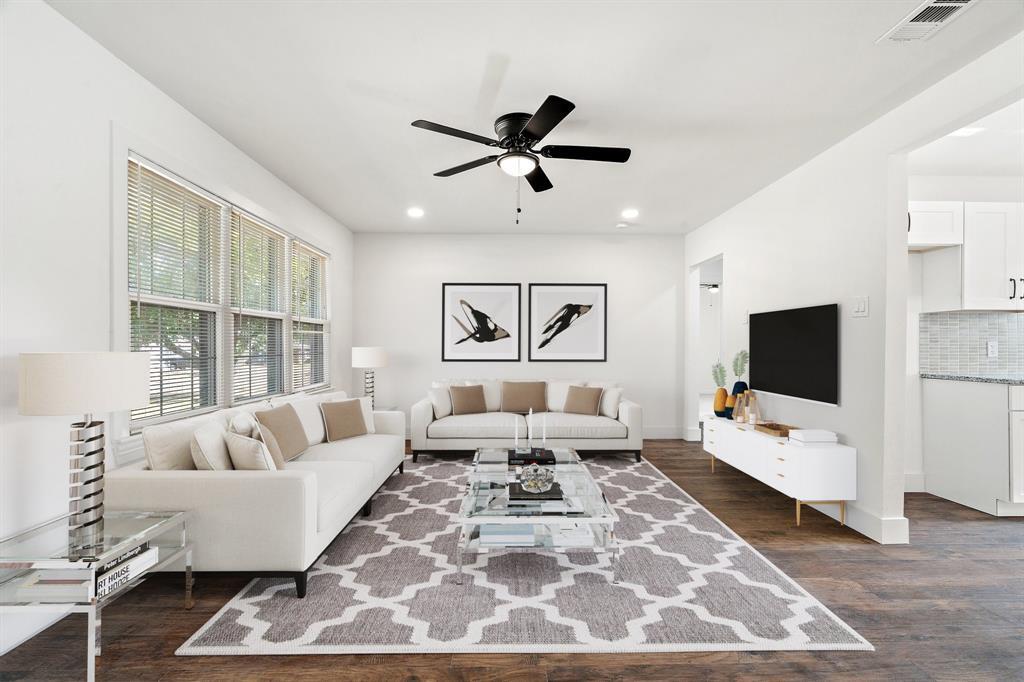 Property Photo: 3835 Summit Ridge Drive TX 75216
