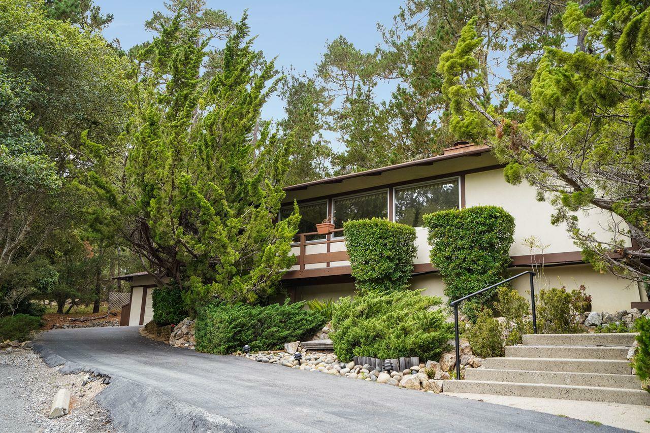 Property Photo:  3 Forest Knoll Road  CA 93940 