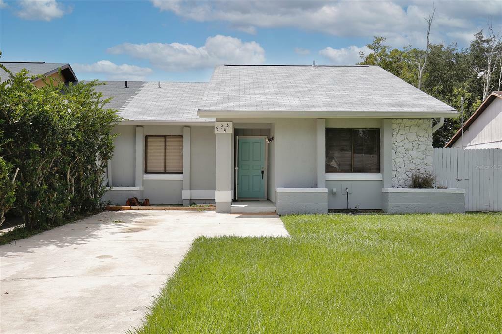 Property Photo:  5944 Branch Drive  FL 32822 