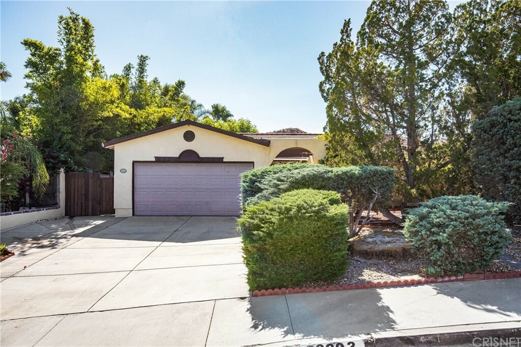 Property Photo:  29293 Snapdragon Place  CA 91387 