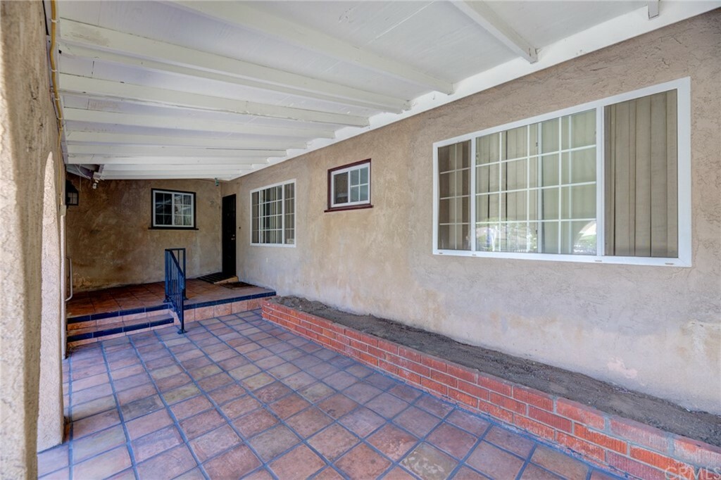 Property Photo:  844 E Realty Street  CA 90745 