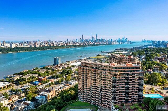 100 Carlyle Drive 3H-S  Cliffside Park NJ 07010 photo