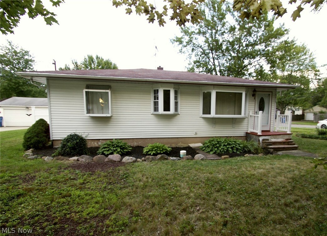 Property Photo:  5915 Jaycox Road  OH 44039 