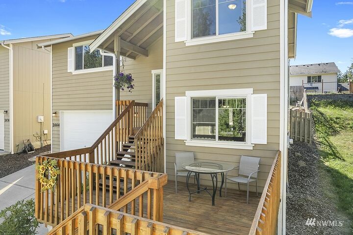 Property Photo: 2664 Maryland Way E WA 98366