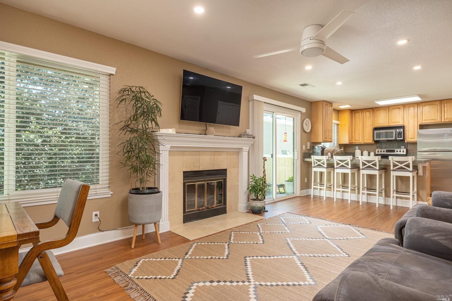 Property Photo:  60 Hector Lane  CA 94949 