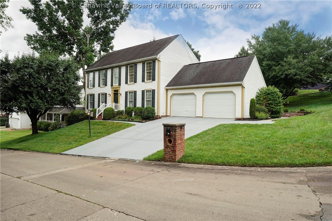 Property Photo:  10 Hidden Cove  WV 25313 