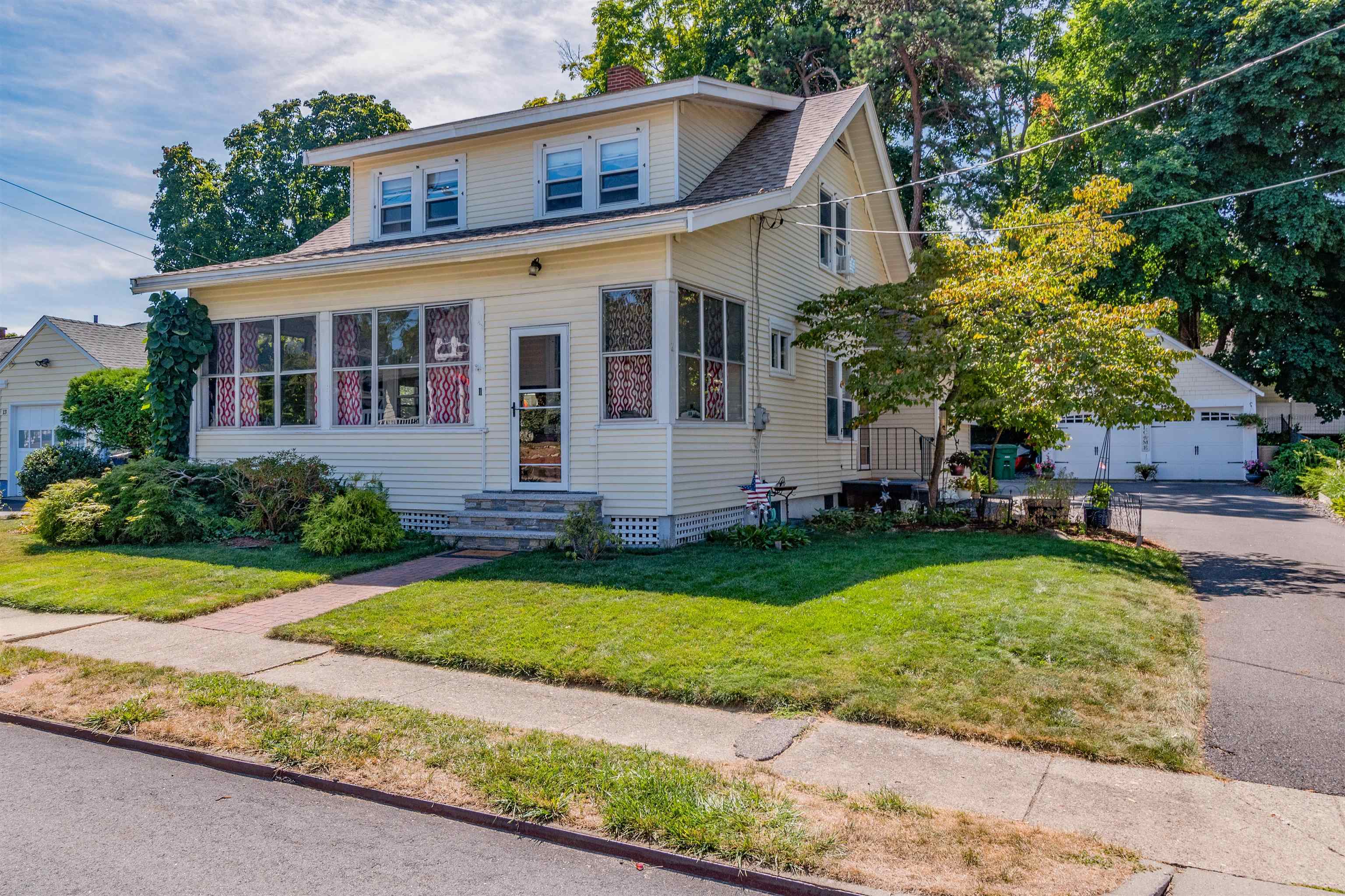 Property Photo:  11 Lincoln Avenue  NH 03060 