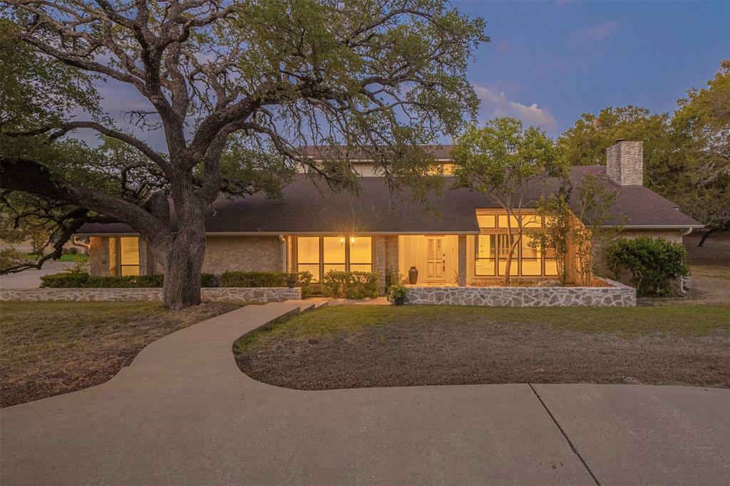 Property Photo: 147 County Road 1737 TX 76634
