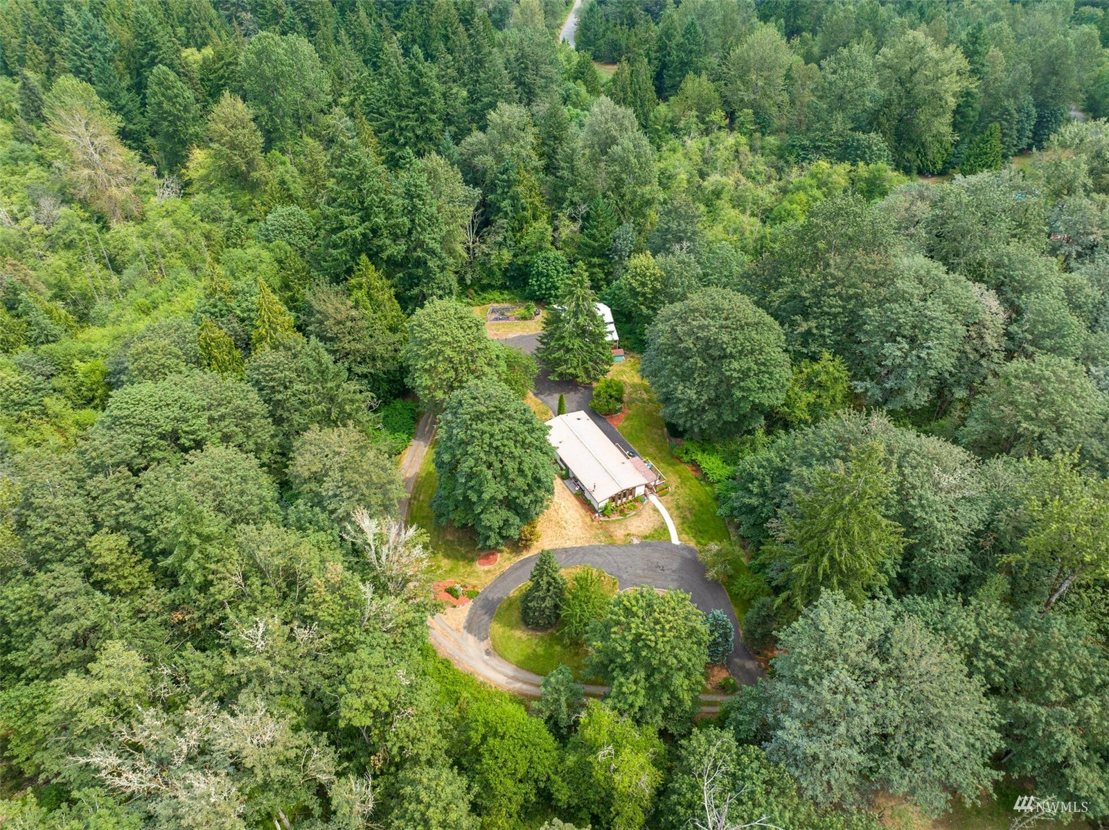 Property Photo:  25706 NE 47th Place  WA 98053 