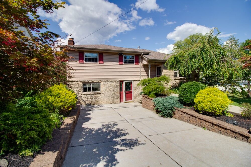 Property Photo:  369 1st St  PA 15055 