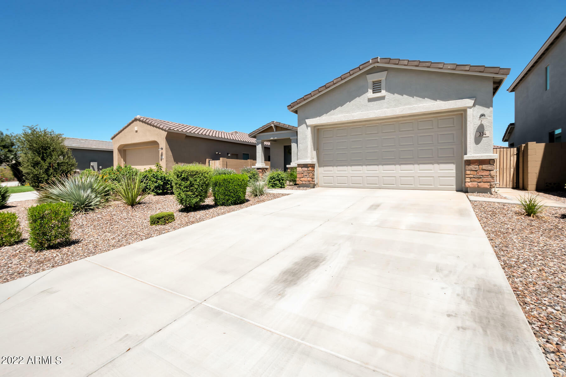 Property Photo:  334 W Glacier Bay Drive  AZ 85140 