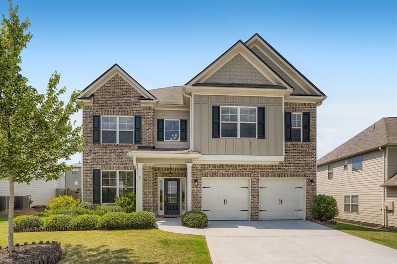 Property Photo: 8 Ashbury Circle GA 30157