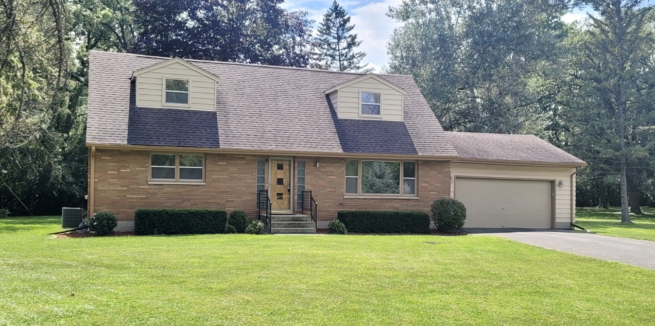 Property Photo: 1969 Red Fox Lane IL 60048