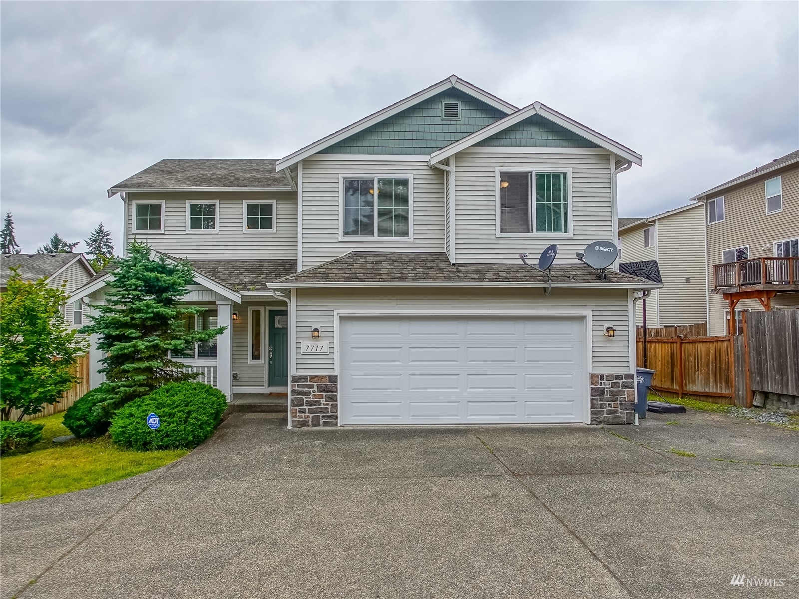 Property Photo:  7717 198th Street E  WA 98387 