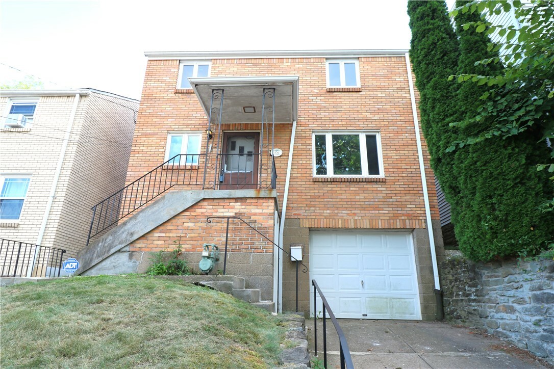 Property Photo:  406 Fernhill Ave  PA 15226 