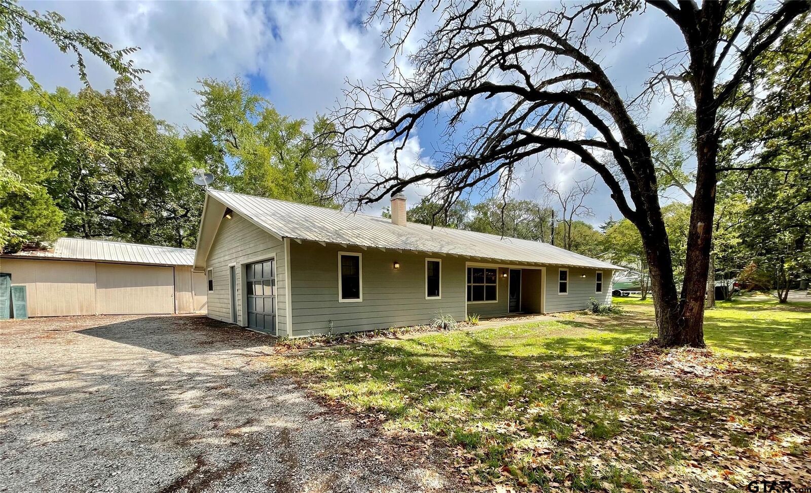 Property Photo:  1045 County Road 2310  TX 75482 