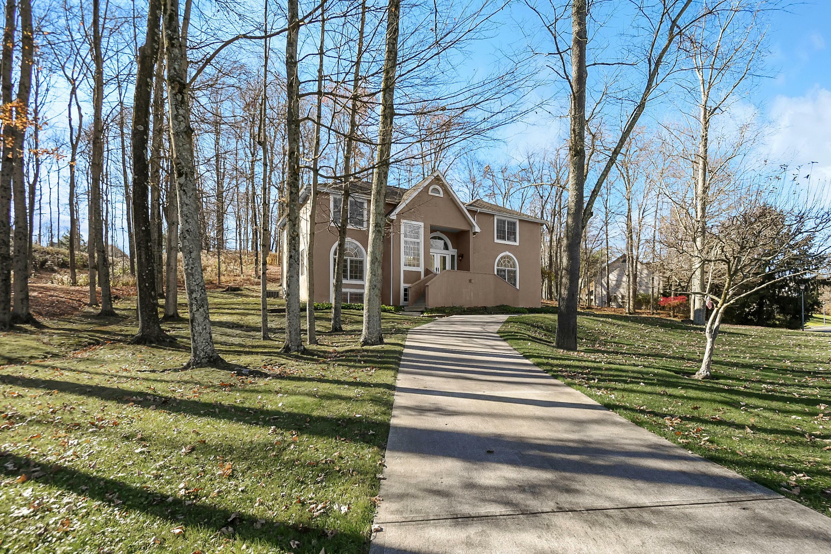 Property Photo:  1975 Londondale Parkway  OH 43055 