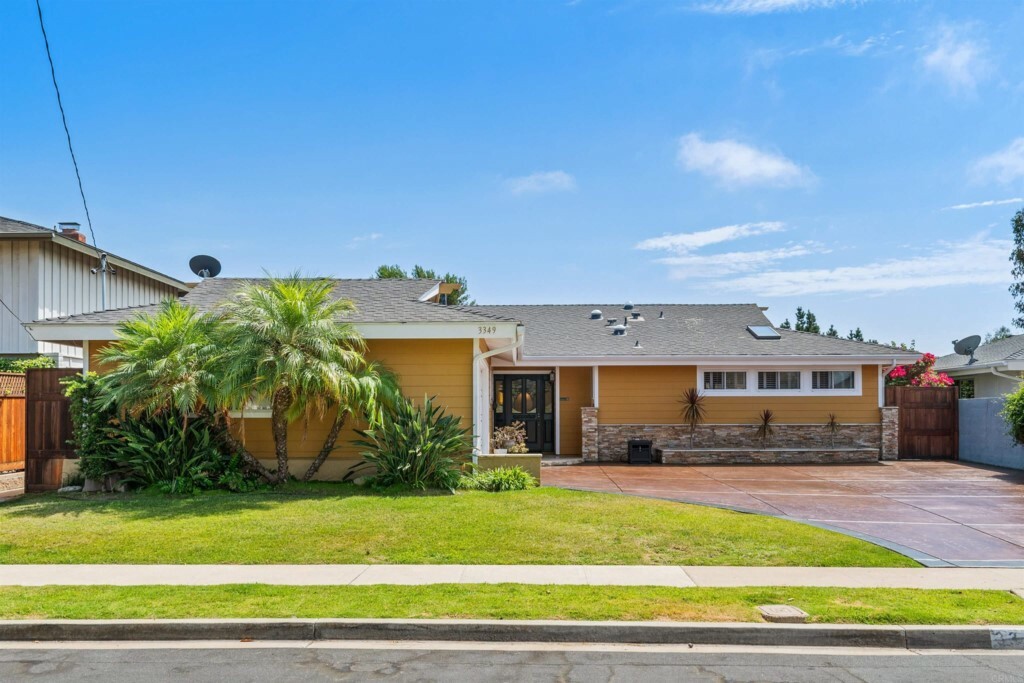 Property Photo: 3349 Wellesly Avenue CA 92122