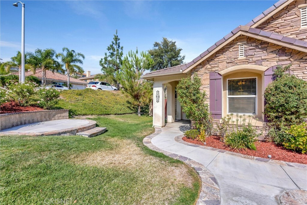 Property Photo:  28338 Hawks Ridge Drive  CA 91351 