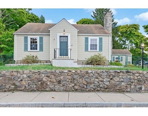 Property Photo:  125 Pine Grove Ave  MA 01904 