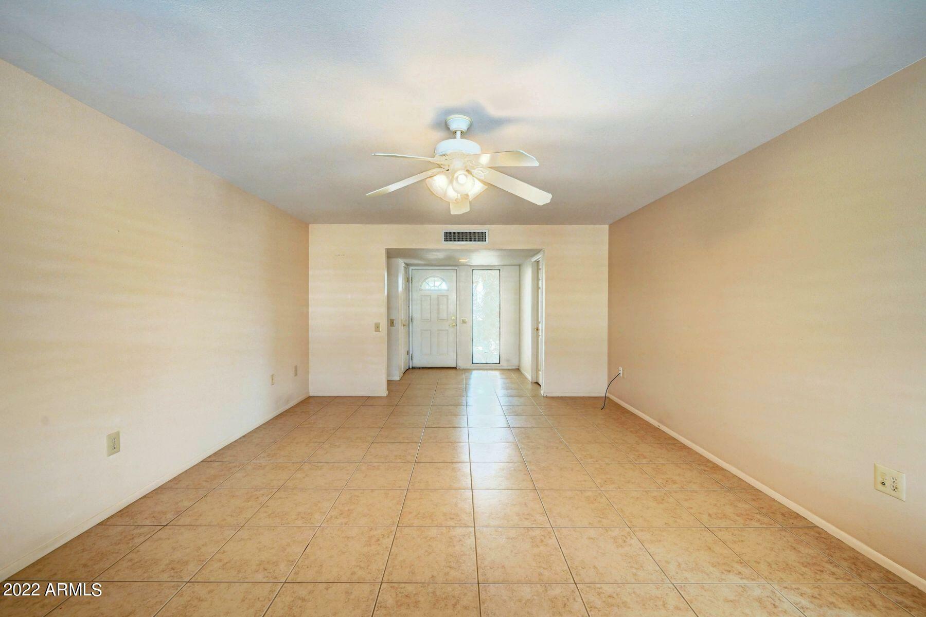 Property Photo:  9866 W Palmeras Drive  AZ 85373 