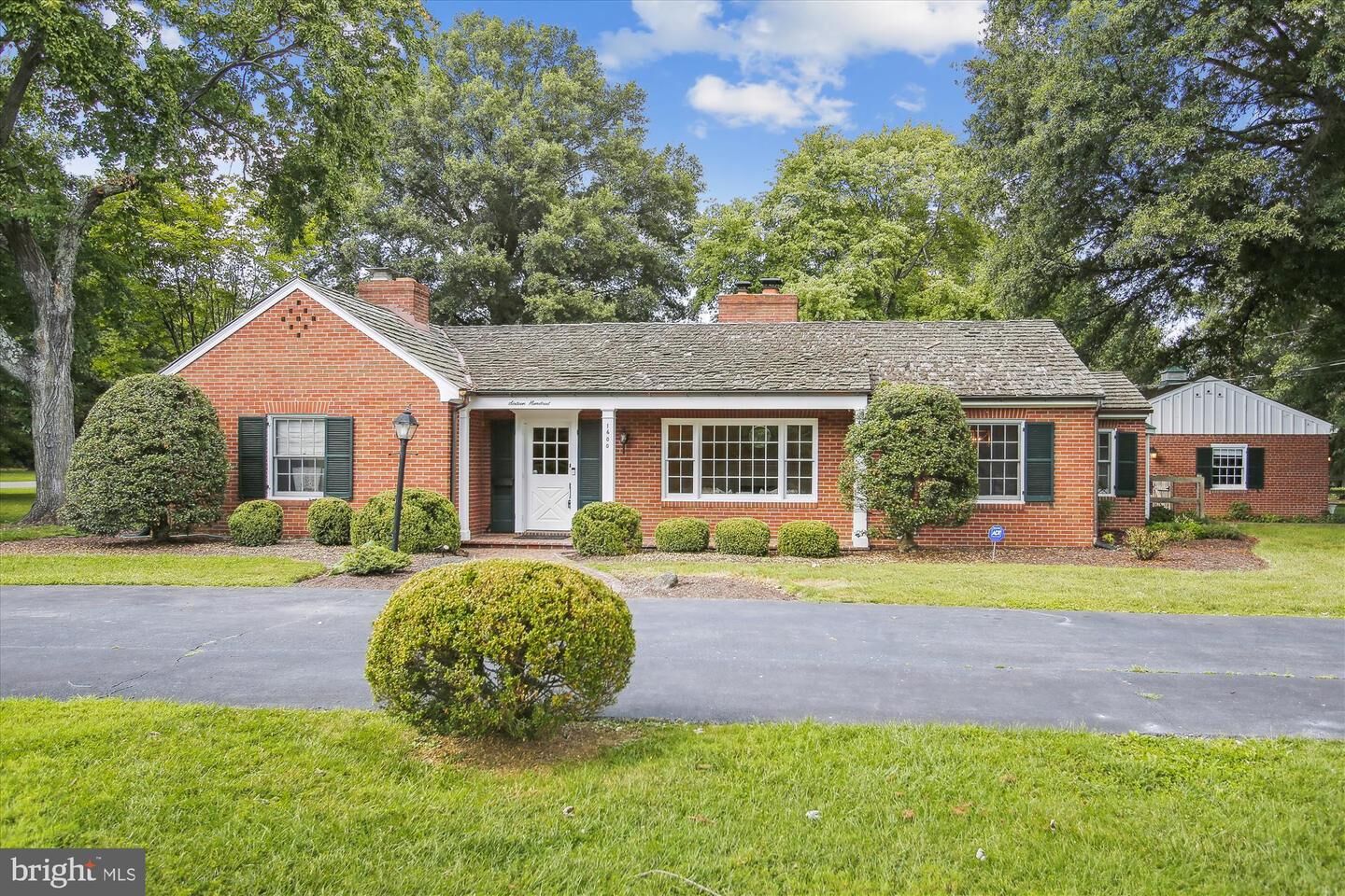 Property Photo:  1600 N Frazier Street  VA 22304 