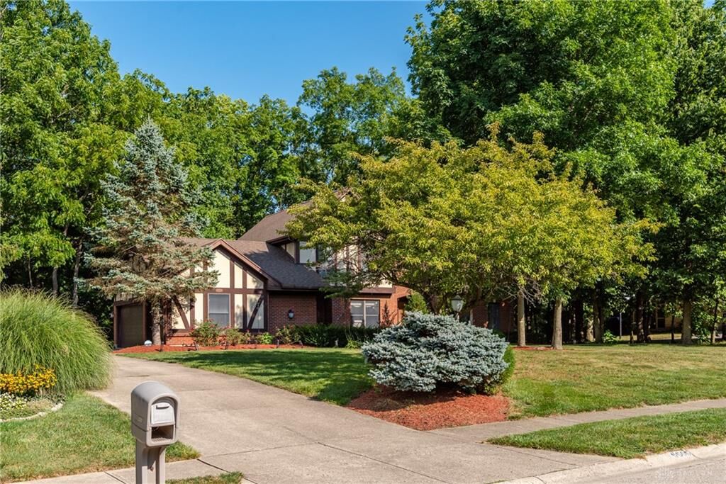 Property Photo: 9606 Meadow Woods Lane OH 45458