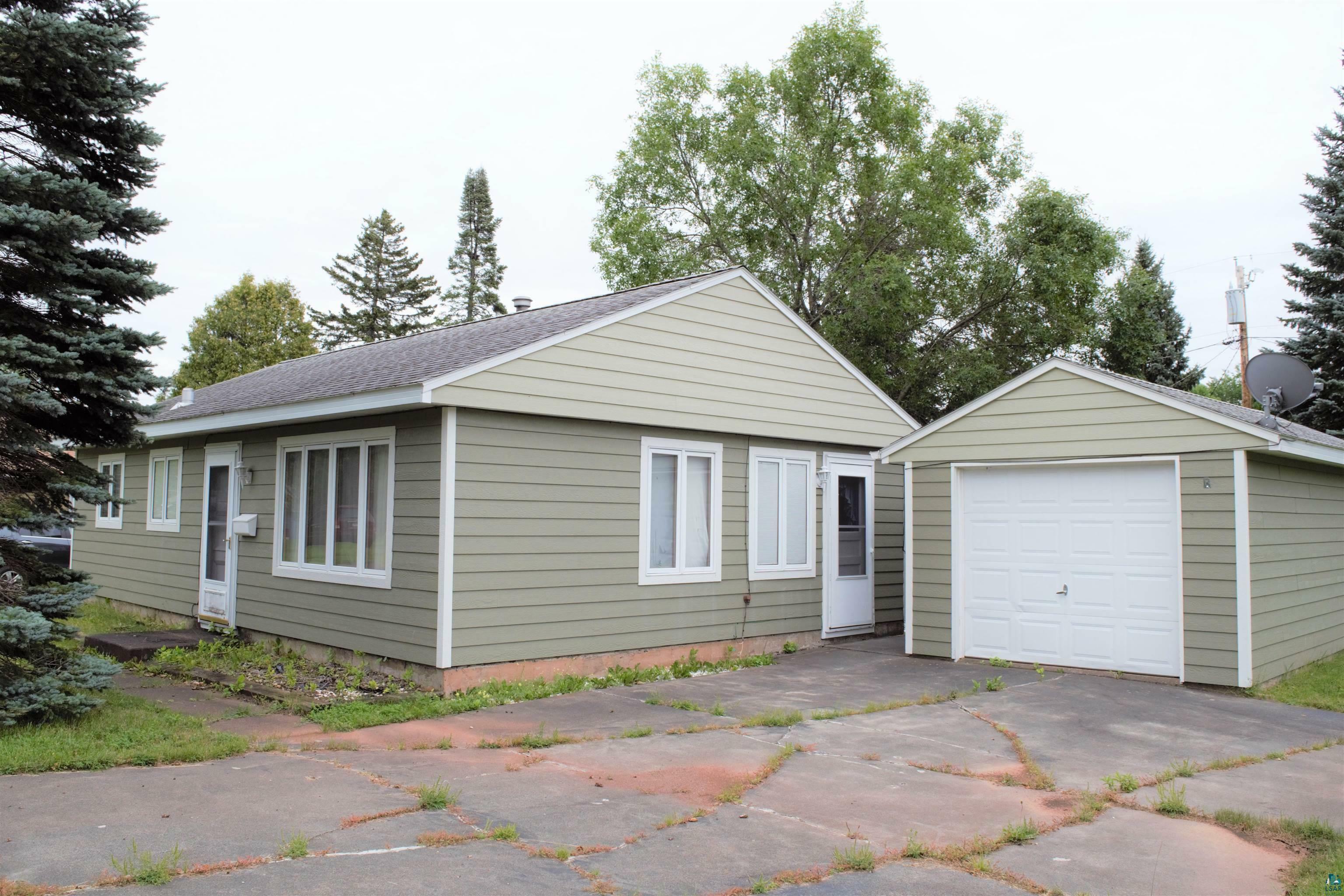 Property Photo:  31 Davis Dr  MN 55614 