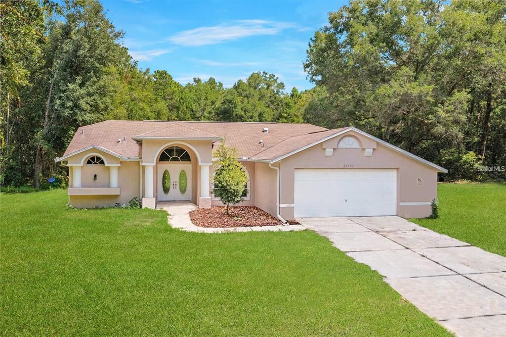 Property Photo:  27155 Colassa Road  FL 34601 