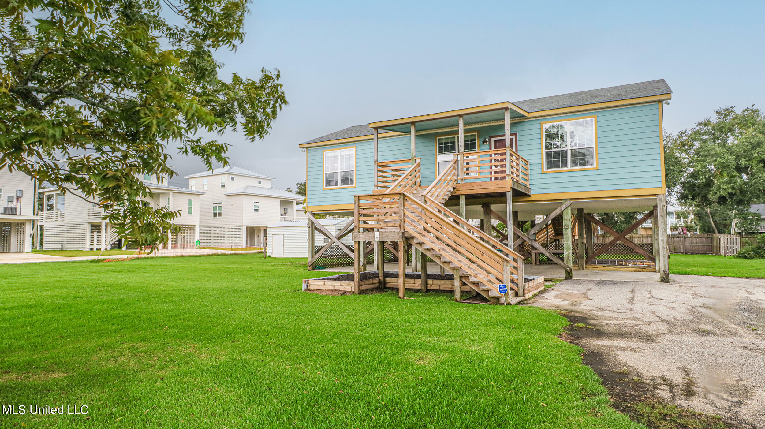 Property Photo:  219 Market Street  MS 39571 