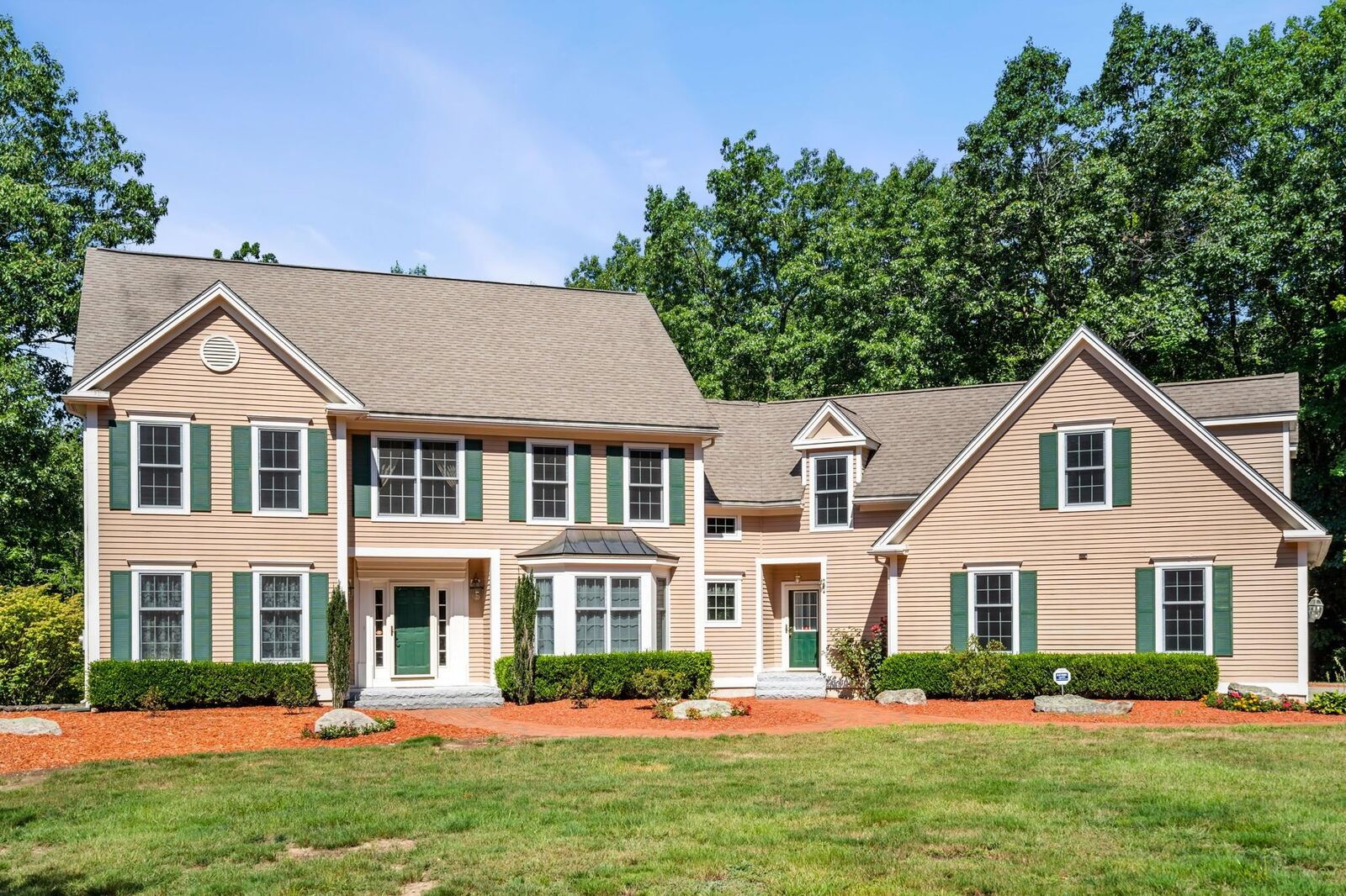 Property Photo: 11 Storybrook Lane NH 03031