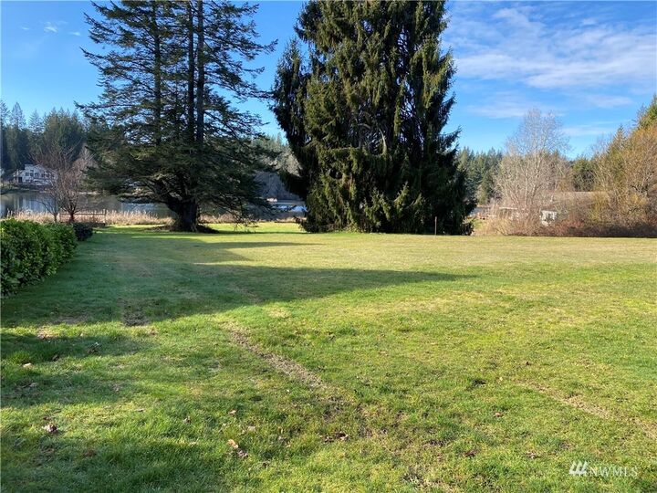 Property Photo:  40 E Lakeshore Drive  WA 98524 