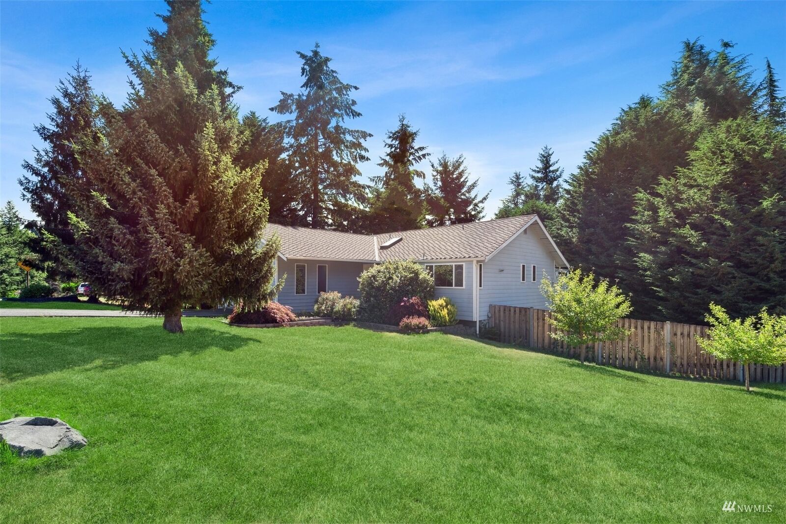 Property Photo:  727 SW 323rd Street  WA 98023 