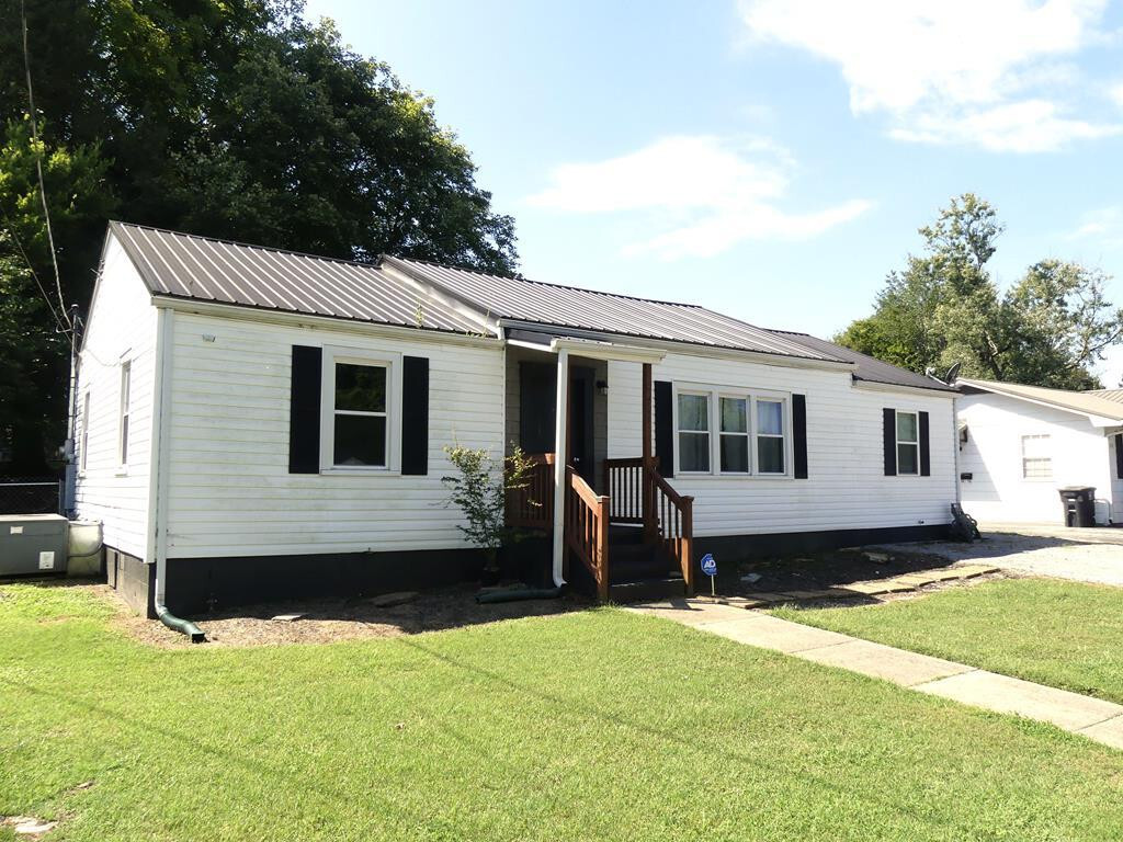 Property Photo: 711 Elizabeth Street TN 37303