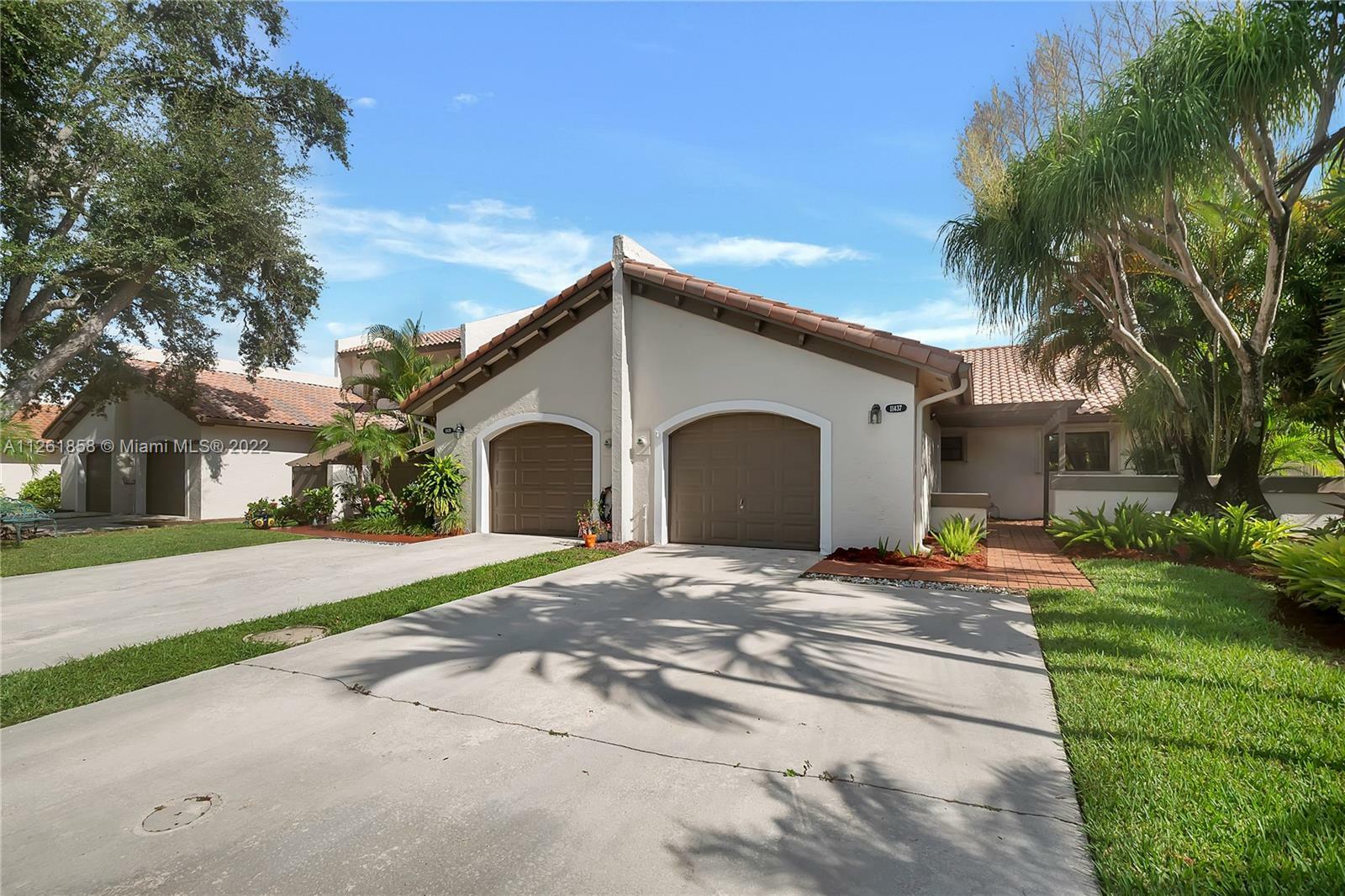 Property Photo: 11437 SW 84th Ln FL 33173