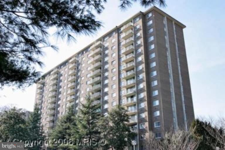 Property Photo:  2059 Huntington Avenue 1100  VA 22303 