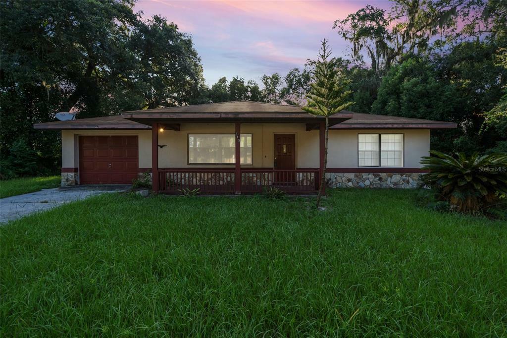 Property Photo:  115 Hopkins Street  FL 33513 