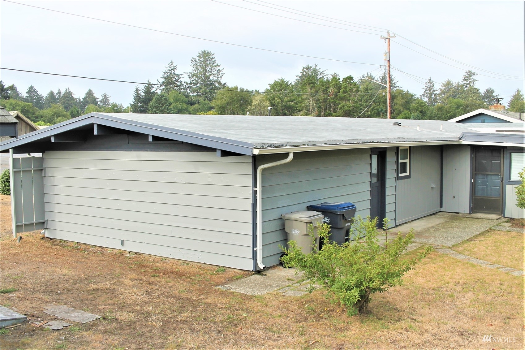 Property Photo:  210 Veterans Avenue  WA 98595 