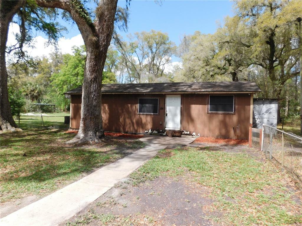 Property Photo:  281 NE 601st Street  FL 32680 