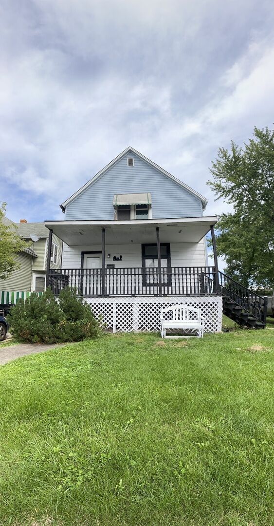 Property Photo:  1919 Circle Court  IL 60411 
