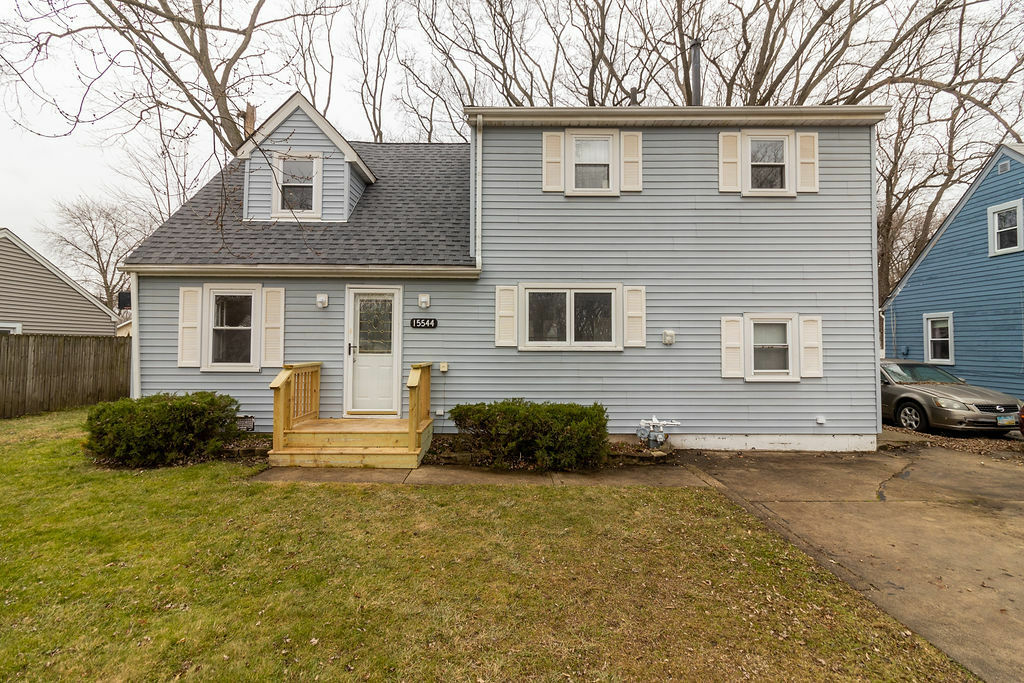 15544 Millard Avenue  Markham IL 60428 photo