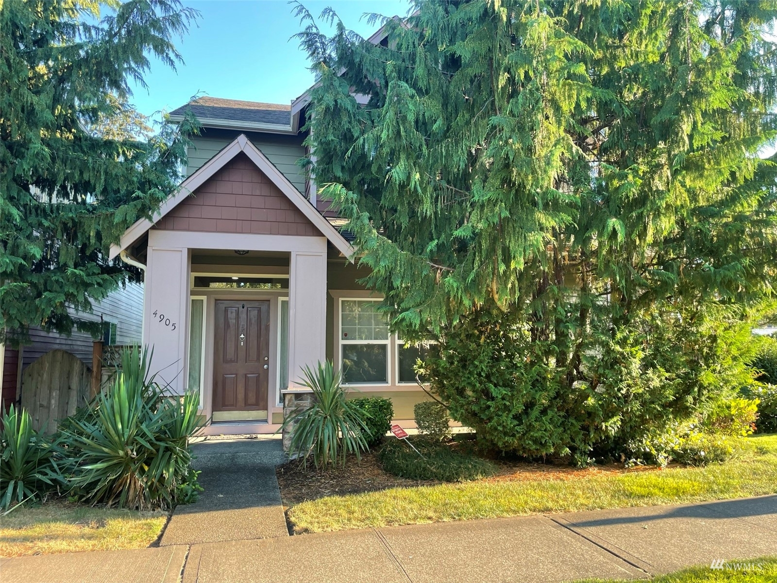 Property Photo:  4905 Balustrade Boulevard SE  WA 98513 