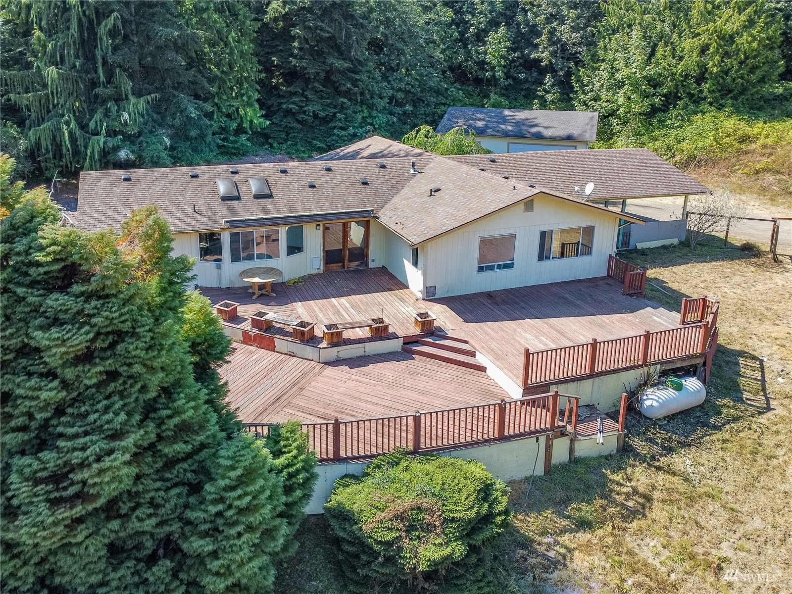 Property Photo:  2230 W Valley Road  WA 98325 