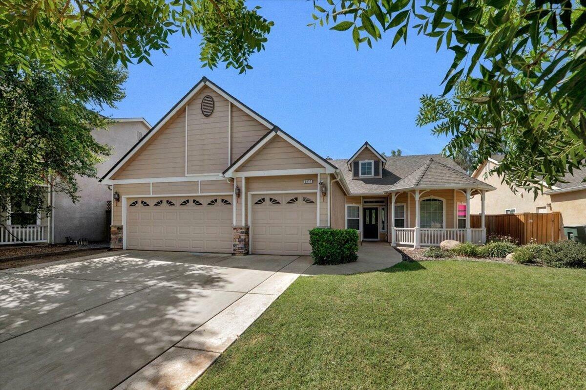 3411 W Sady Avenue  Visalia CA 93291 photo