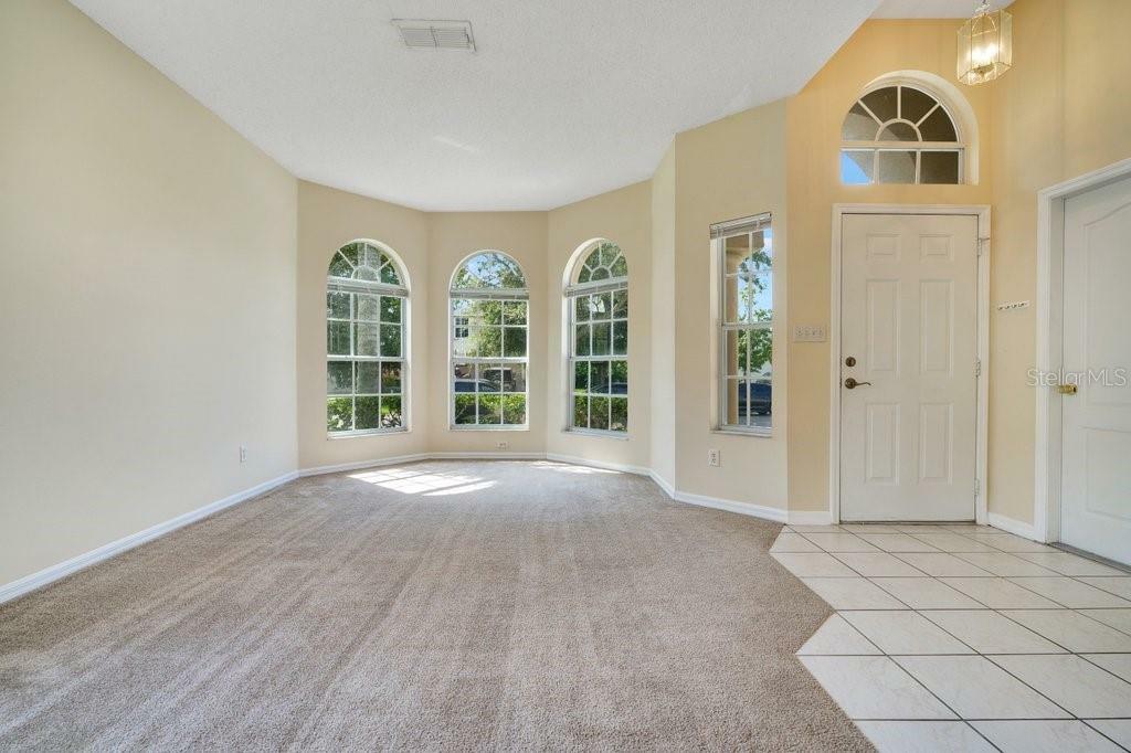 Property Photo: 14841 Huntley Drive FL 32828
